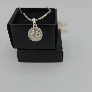 Elegant Silver Pendant Necklace